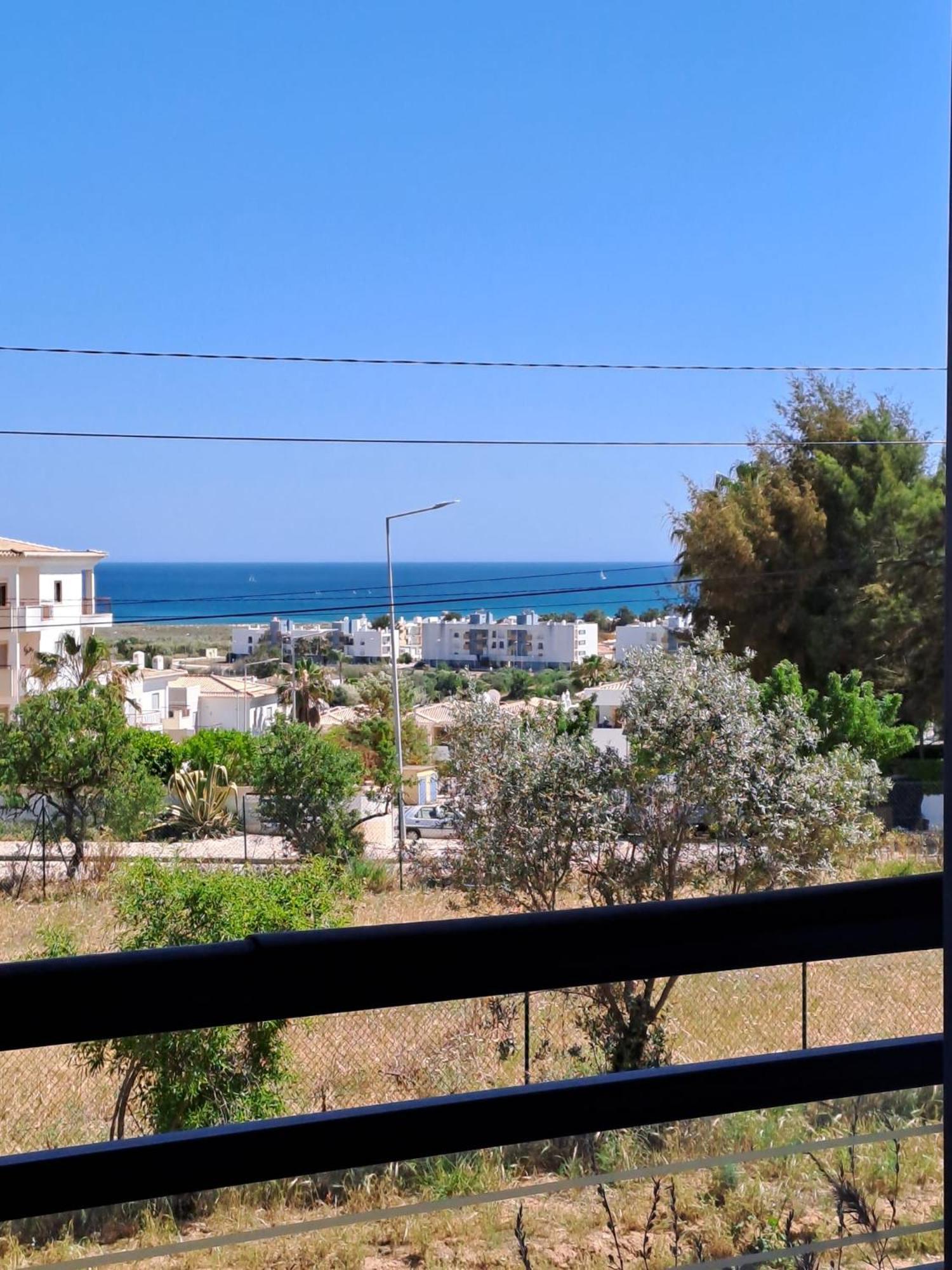 Sea View Apartment Near Meia Praia Beach In Lagos! Rum bild