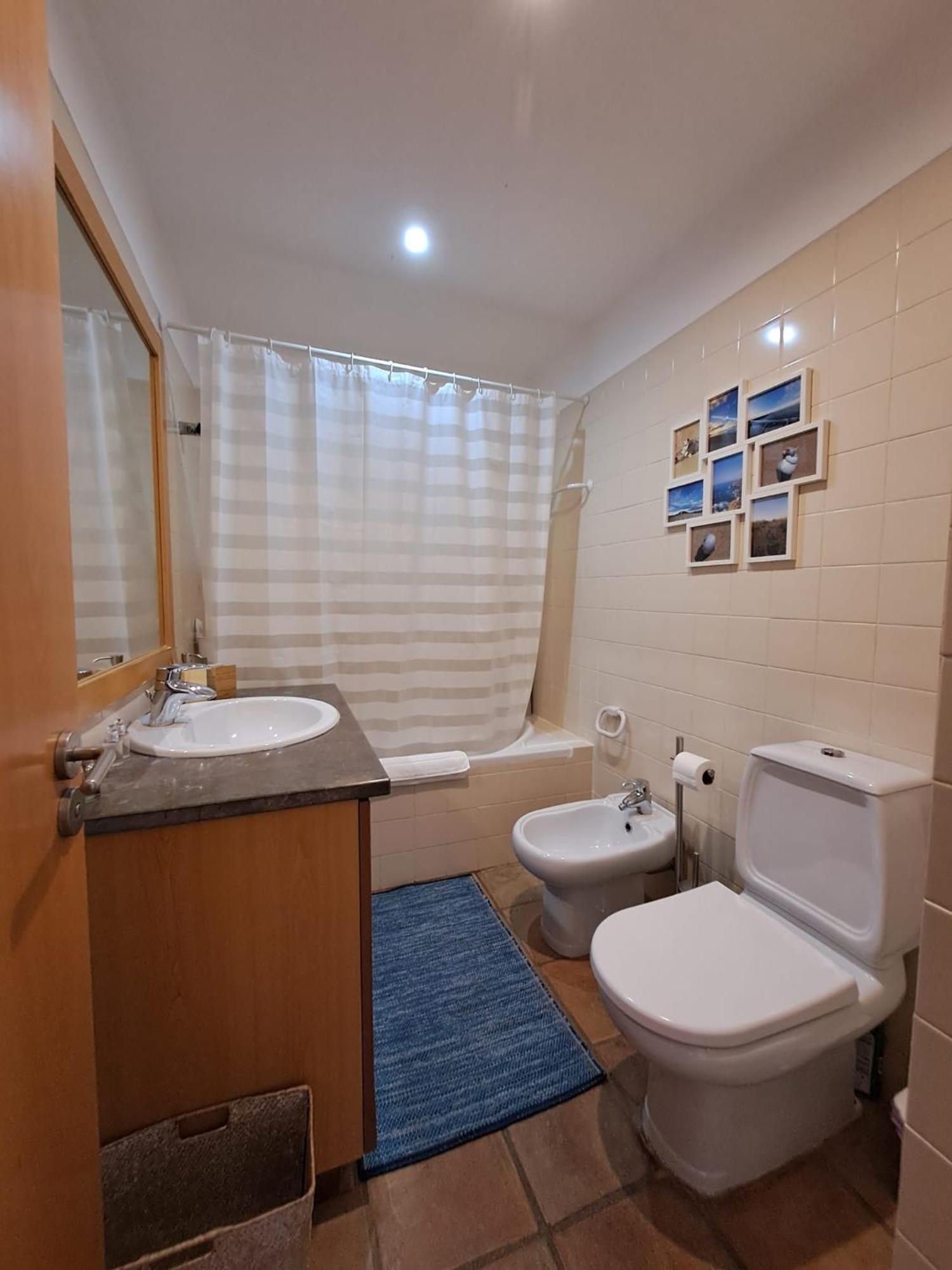 Sea View Apartment Near Meia Praia Beach In Lagos! Rum bild